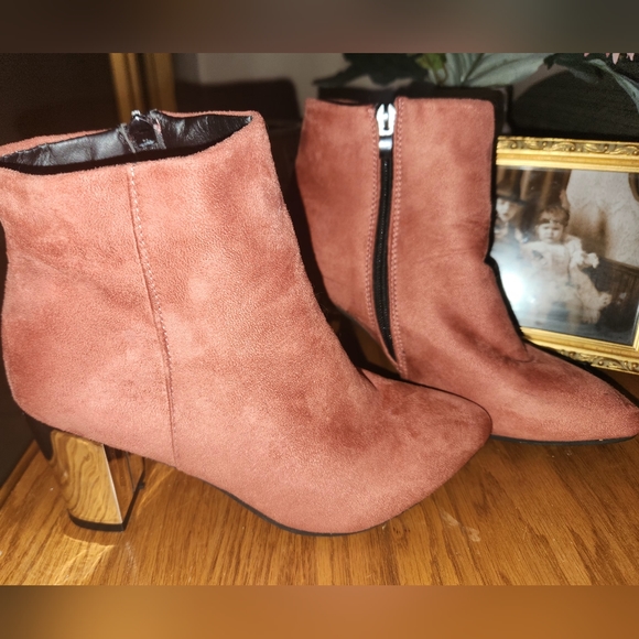 Source Unknown Shoes - Faux suede boots 39